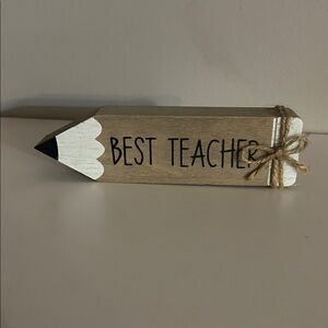 Best Teacher Desk Decoration